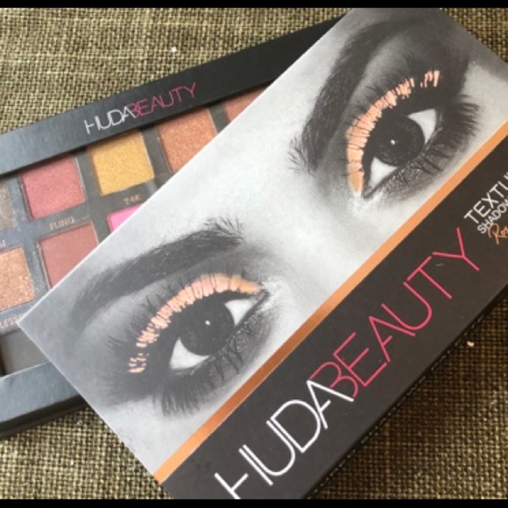 ❌SOLD❌ Huda Beauty Rose Gold Edition - Picture 2 of 5